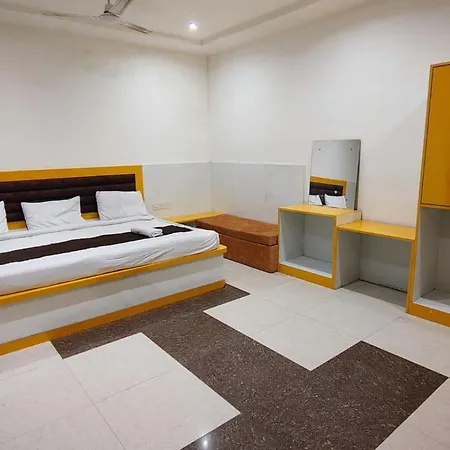 Ferienwohnung New Manya H S